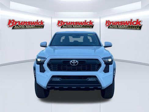 New 2025 Toyota Tacoma TRD Off-Road image 2