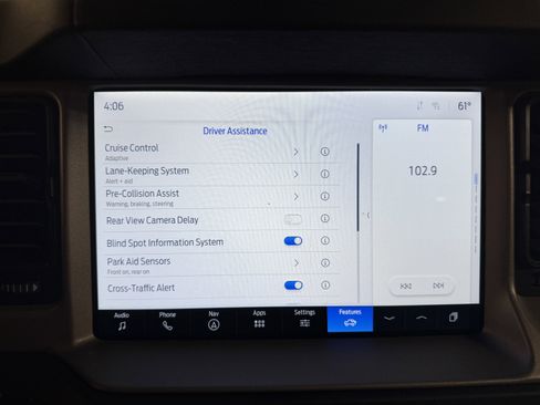 Used 2025 Ford Bronco Outer Banks image 14