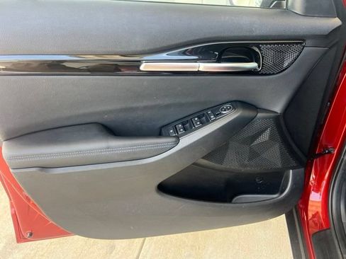 Used 2023 Kia Seltos S FWD image 3