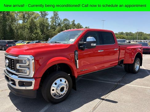 Used 2023 Ford F450 Lariat w/ Lariat Ultimate Package AWD/4WD image 6