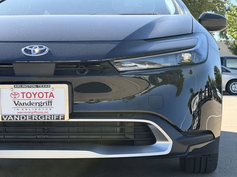 New 2026 Toyota Prius Plug-In Hybrid image 9