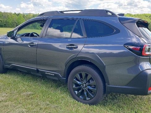 Used 2025 Subaru Outback Onyx Edition XT AWD/4WD image 5