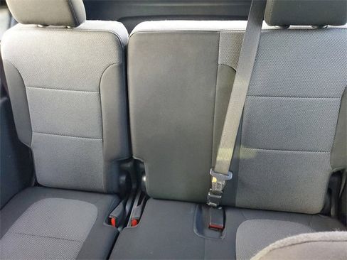 Certified 2023 Chevrolet Traverse LT image 12