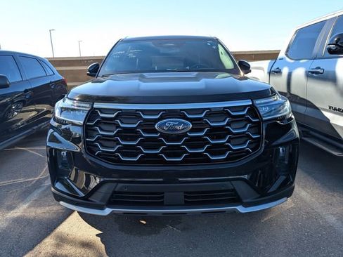 Used 2025 Ford Explorer Platinum w/ LUX Leather Package image 2