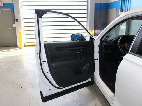Used 2024 Honda CR-V EX-L image 7