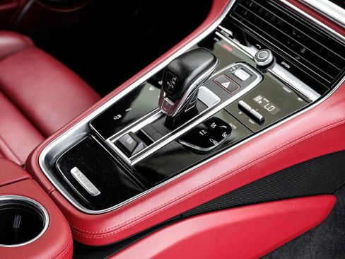 Used 2020 Porsche Panamera GTS AWD/4WD image 22