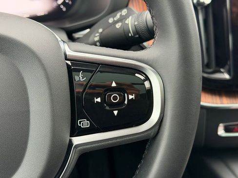 Certified 2023 Volvo XC60 B5 Ultimate w/ Climate Package AWD/4WD image 24