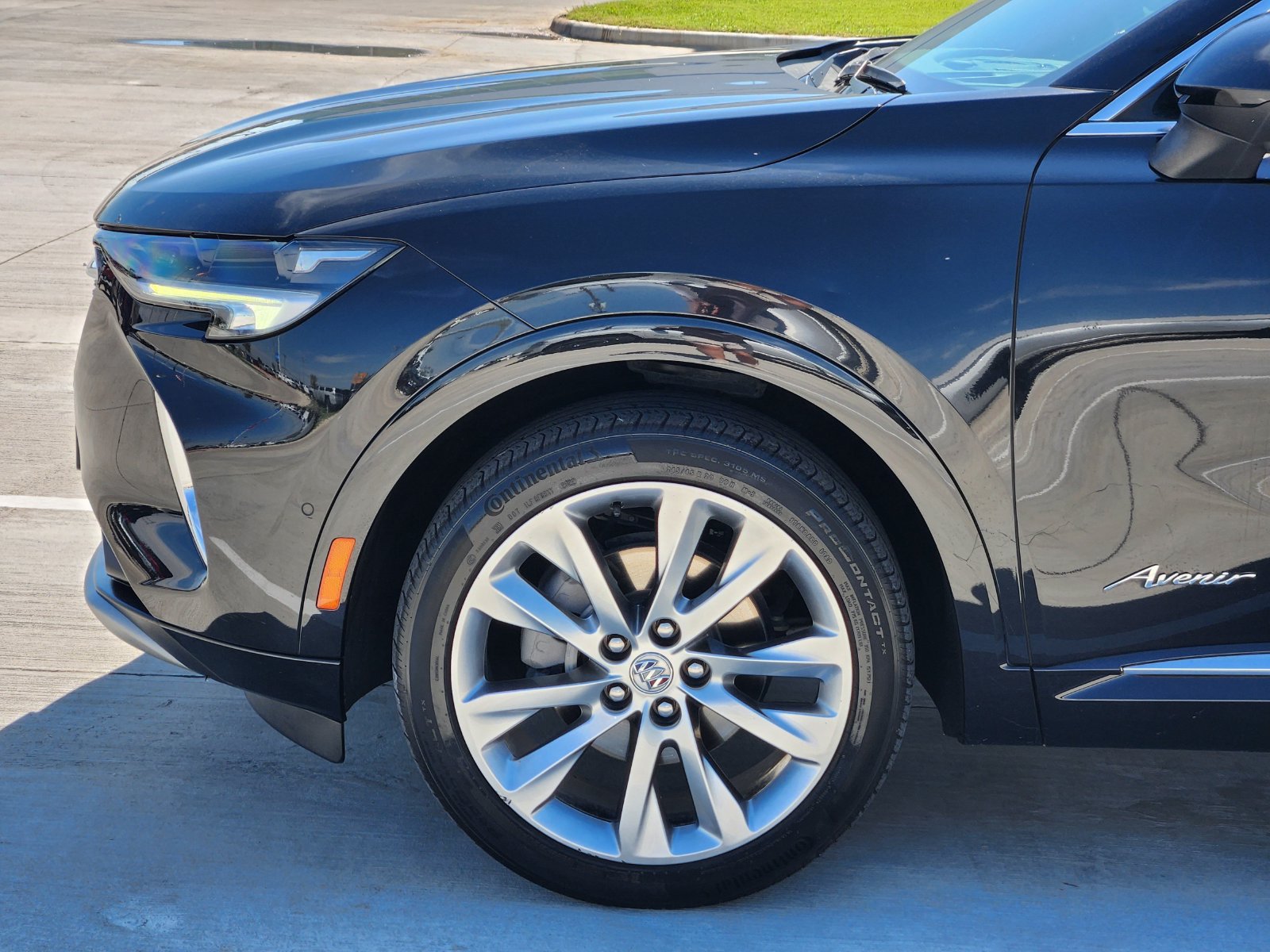 Used 2023 Buick Envision Avenir FWD image 11