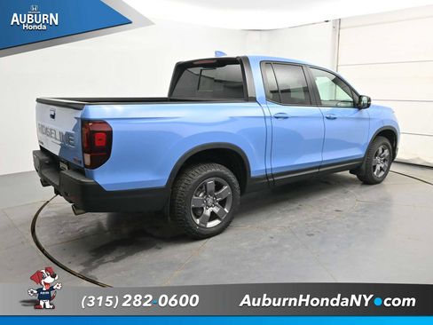 Used 2024 Honda Ridgeline TrailSport image 13