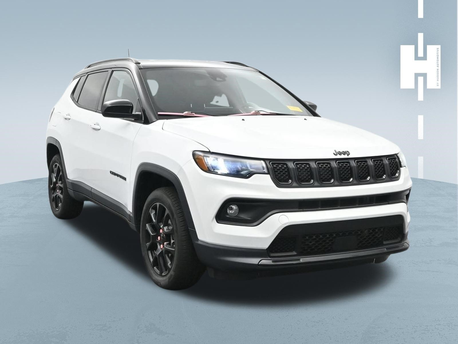 Used 2023 Jeep Compass Latitude AWD/4WD image 3
