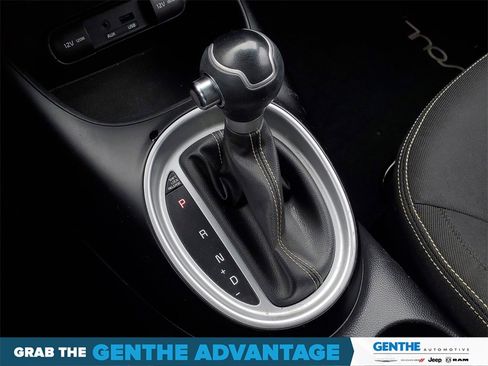 Used 2015 Kia Soul + image 21