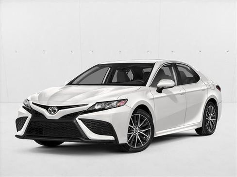 Used 2024 Toyota Camry SE w/ Convenience Package FWD image 1