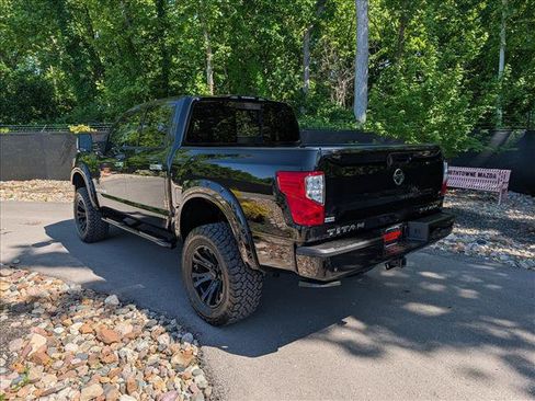 Used 2021 Nissan Titan SV w/ SV Convenience Package AWD/4WD image 3