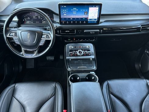 Certified 2021 Lincoln Nautilus FWD image 12