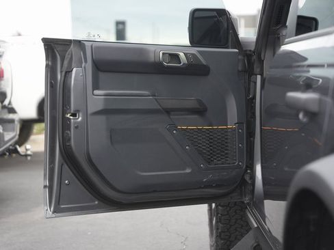 Used 2024 Ford Bronco Badlands image 29