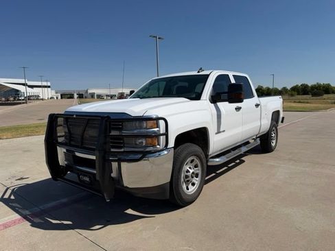 Used 2015 Chevrolet Silverado 3500 W/T w/ WT Convenience Package AWD/4WD image 9