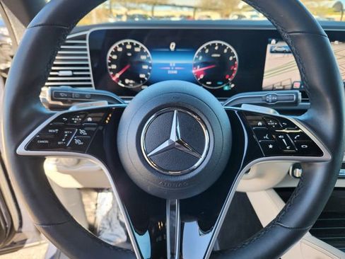 Used 2024 Mercedes-Benz GLE 350 4MATIC image 25
