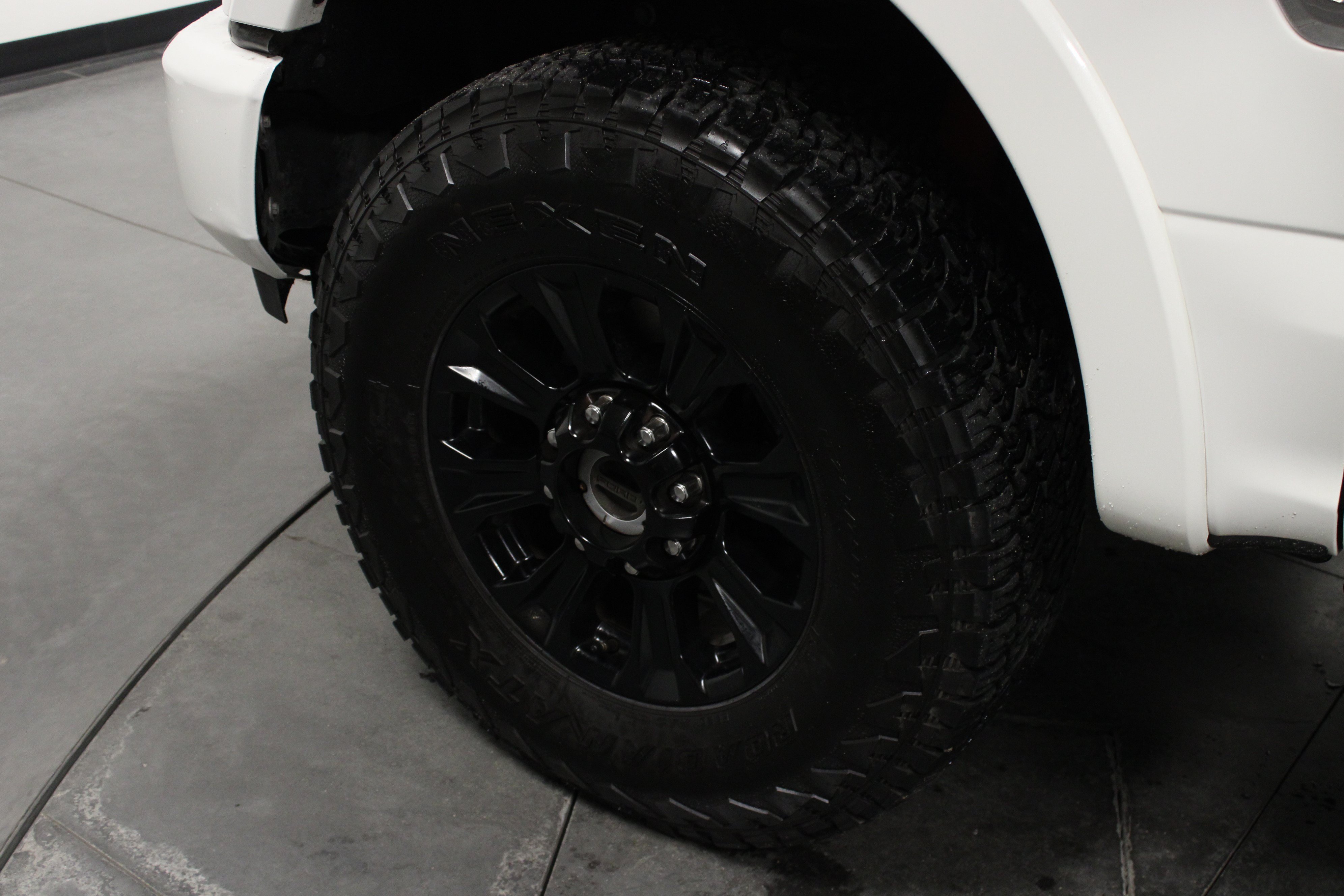 Used 2022 Ford F250 Platinum w/ Tremor Off-Road Package AWD/4WD image 10
