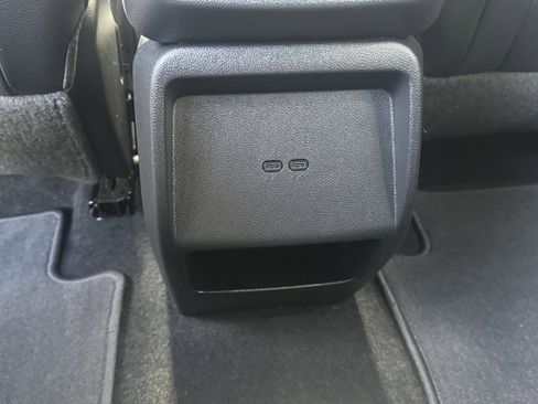 Used 2024 Chevrolet Equinox EV LT AWD/4WD image 15