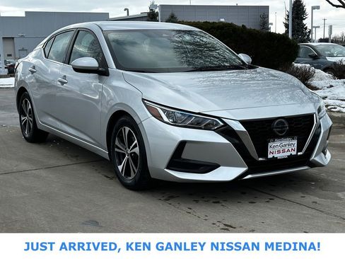 Used 2023 Nissan Sentra SV image 1
