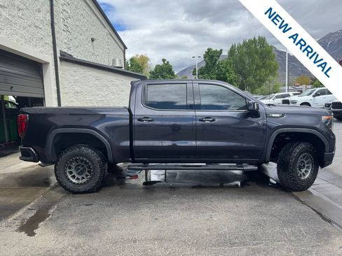 Used 2022 GMC Sierra 1500 Elevation w/ Elevation Premium Package image 8
