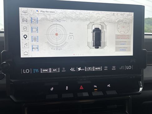 Used 2025 GMC Hummer EV 2X AWD/4WD image 19