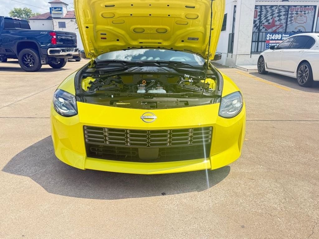 Used 2024 Nissan Z Sport w/ Floor Mat Package RWD image 12