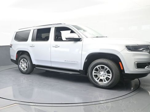 Used 2022 Jeep Wagoneer Series I image 8