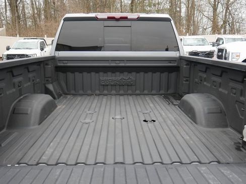 Used 2024 Chevrolet Silverado 2500 High Country image 11