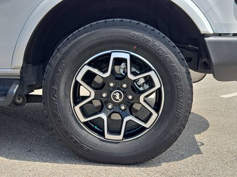 Used 2026 Ford Bronco Outer Banks AWD/4WD image 24