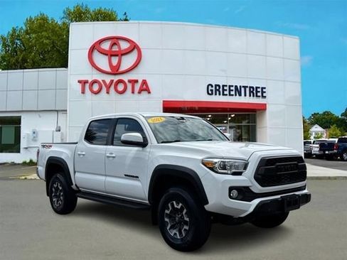 Certified 2021 Toyota Tacoma TRD Off-Road AWD/4WD image 1