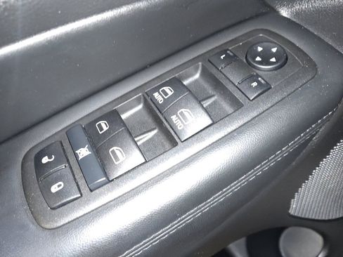Used 2022 Jeep Grand Cherokee Limited RWD image 27
