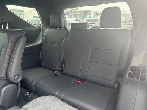 Certified 2024 Chevrolet Traverse RS AWD/4WD image 10