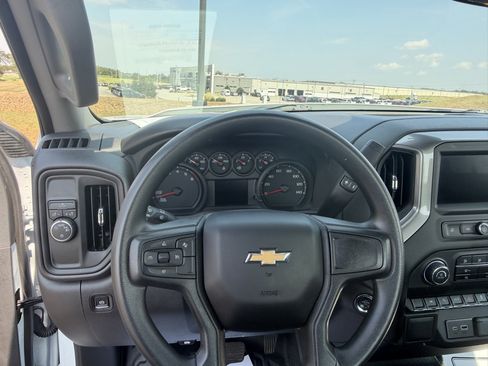 Used 2025 Chevrolet Silverado 1500 W/T RWD image 13