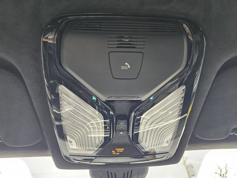 Used 2021 BMW X6 xDrive40i AWD/4WD image 45
