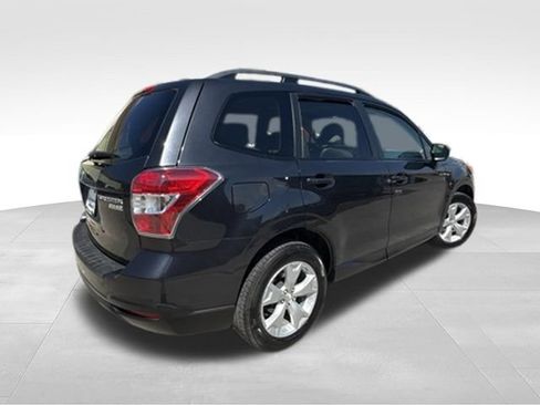 Used 2016 Subaru Forester 2.5i Premium w/ All-Weather Package AWD/4WD image 6