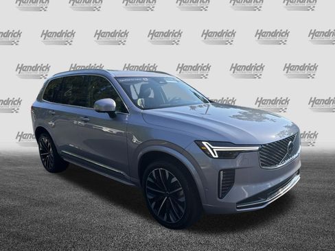 Used 2026 Volvo XC90 B5 Ultra AWD/4WD image 2