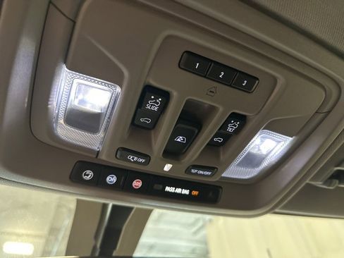 Used 2020 Chevrolet Silverado 2500 LTZ w/ LTZ Plus Package image 34