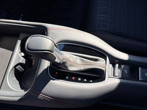 Used 2025 Honda HR-V Sport image 24