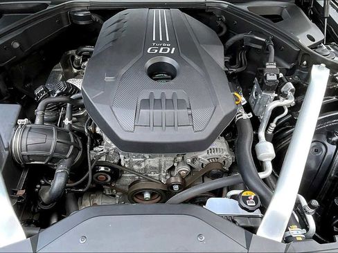 Used 2022 Genesis G70 2.0T w/ Prestige Package image 29