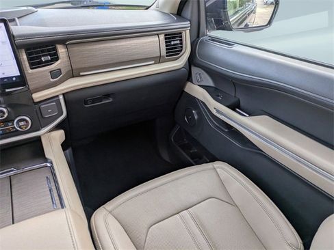 Used 2024 Ford Expedition Max Limited image 21
