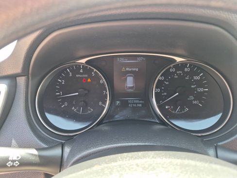 Used 2016 Nissan Rogue SV AWD/4WD image 15