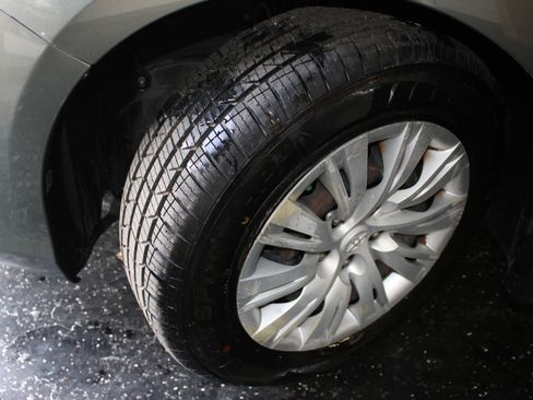 Used 2012 Toyota Camry LE image 23