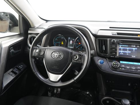 Used 2016 Toyota RAV4 XLE AWD/4WD image 14