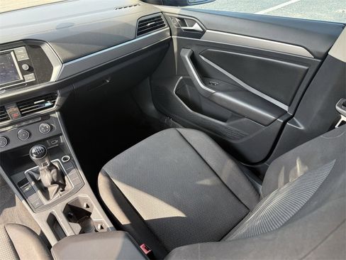 Used 2019 Volkswagen Jetta S image 27