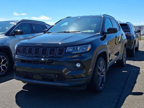 New 2026 Jeep Compass Latitude AWD/4WD image 3
