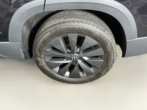 Used 2024 Volkswagen Taos S FWD image 11