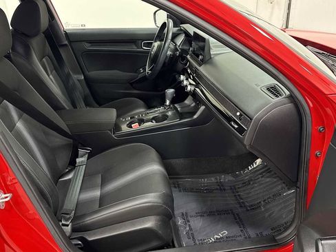 Used 2025 Honda Civic Sport image 28