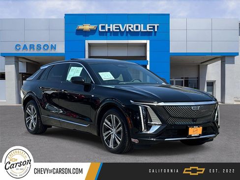 Used 2024 Cadillac Lyriq Luxury AWD/4WD image 1