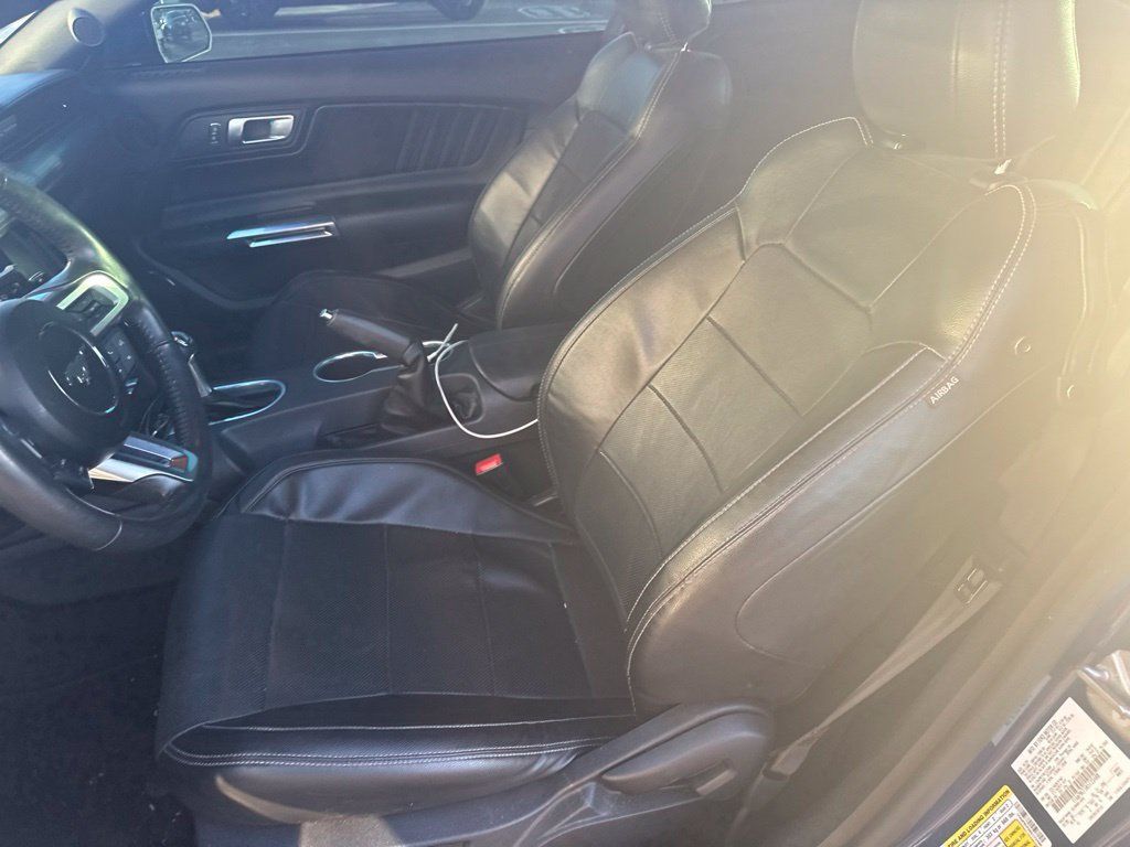 Used 2022 Ford Mustang GT Premium w/ GT Performance Package RWD image 7